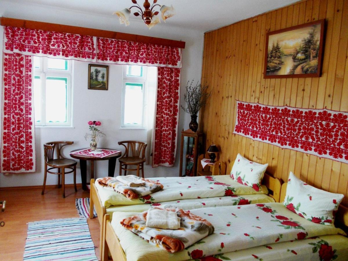 Hotel Kristaly Vendeghaz Rimetea Exteriér fotografie